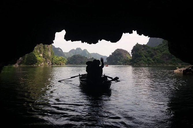 NINH BINH MEMORABLE DAY: Hoa Lu, Mua Cave, boat trip Tam Coc, Trang An optional - Bai Dinh Pagoda: impressive, but check the schedule