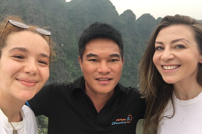 Ninh Binh Private Tour to Mua Cave Trang An Grottoes From Hanoi - What the $160 price includes