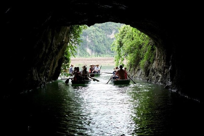 Ninh Binh Tour: Deluxe & Small Group Tam Coc Hoa Lu - Boat, Biking, Buffet Lunch - Tam Coc by wooden rowing boat