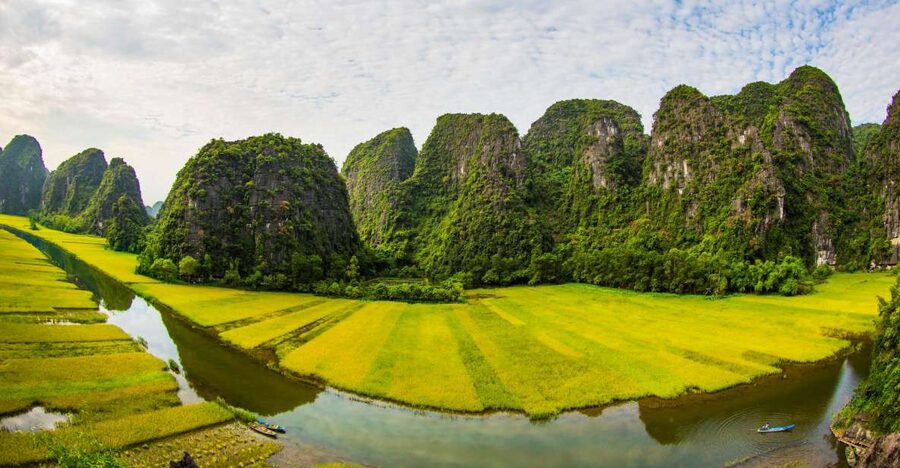 Ninh Binh Tour: Full-Day Hoa Lu and Tam Coc Boat Tour - Why this day trip makes sense from Hanoi