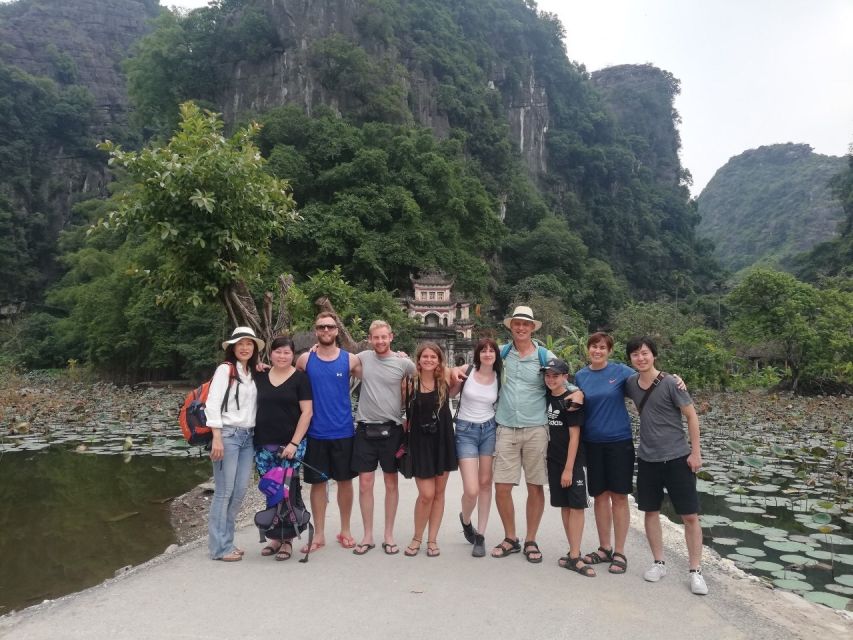 Ninh Binh Tour: Full-Day Hoa Lu and Tam Coc Boat Tour - Tam Coc by bamboo boat