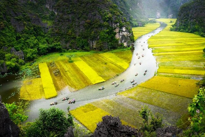 Ninh Binh Tour Hoa Lu Tam Coc Full Day: Biking,Boating,Tickets,Lunch, Limousine - A Vietnamese buffet lunch before Tam Coc