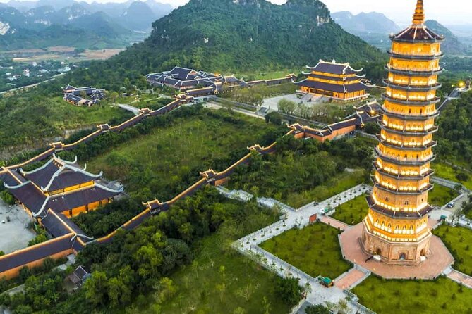 Ninh Binh: Trang An, Hoa Lu, Bich Dong, Mua Cave Small Group Tour - A local lunch gives the middle of the day a lift