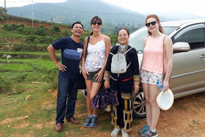Nội Bài International Airport Private Transfer to city centre - The 40-minute ride into Hanoi