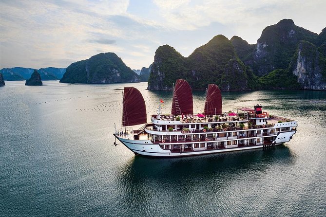 Overnight Luxury 5 Star Alisa Cruise with Meals, Kayak or Bamboo Boat - Ti Top Island and the One-Choice Activity