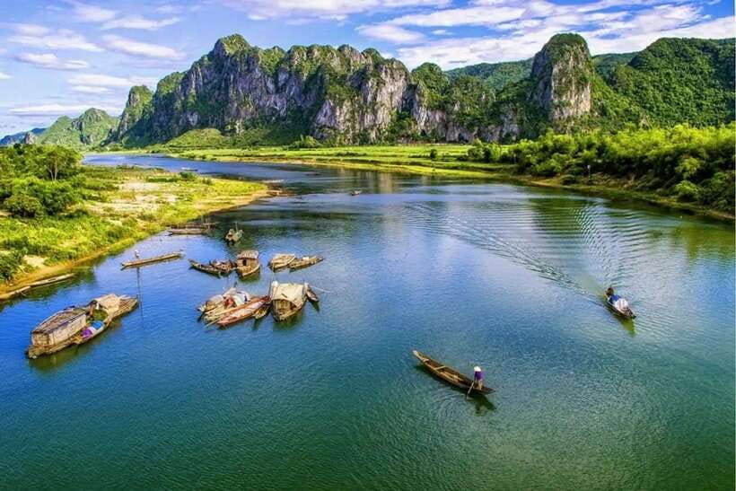 Phong Nha: Cave Exploration and Zipline Dark Cave Tour - The botanical garden and waterfall stop