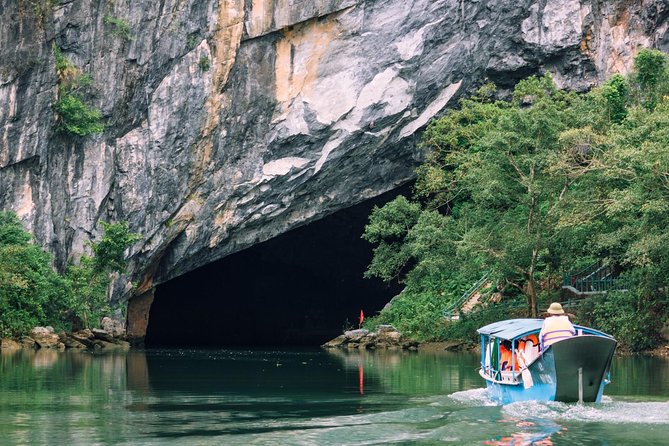 PHONG NHA CAVE- PARADISE CAVE FULL DAY FROM DONG HOI or PHONG NHA - Inside the 31.4-Kilometer Dry Cave