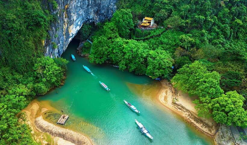 Phong Nha Cave & Paradise Cave: Guided Tour Boat & Explore - Paradise Cave begins with a forest ride and 500 steps