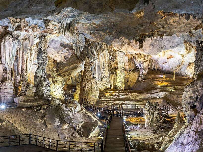 Phong Nha/Dong Hoi: Phong Nha Cave and Paradise Cave Tour - Why this two-cave day works so well