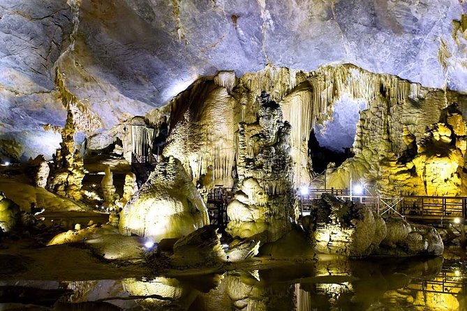 Phong Nha & Paradise Cave - 1 Day All Inclusive - Guides who shape the day