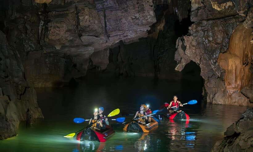 Phong Nha: Phong Nha Cave Expedition 4.5 km by Kayak - Leaving the kayak for a 1.5-kilometer cave hike