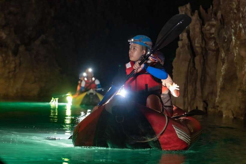 Phong Nha: Phong Nha Cave Expedition 4.5 km by Kayak - A 9:00 a.m. pickup in Phong Nha town