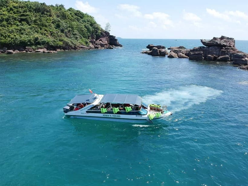 Phu Quoc: 4 Islands By Speedboat & Cable Car Trip - May Rut Island brings the slow moment