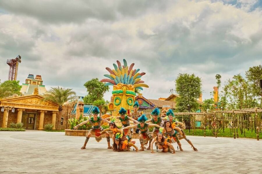 Phu Quoc: VinWonders Entry Ticket with Optional Safari - Optional safari: who should add it?