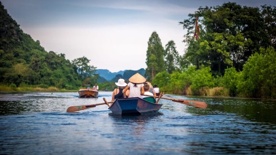 Private Car/Bus Renting Hanoi - Ninh Binh - Halong - Sapa... - What the $210 price really covers