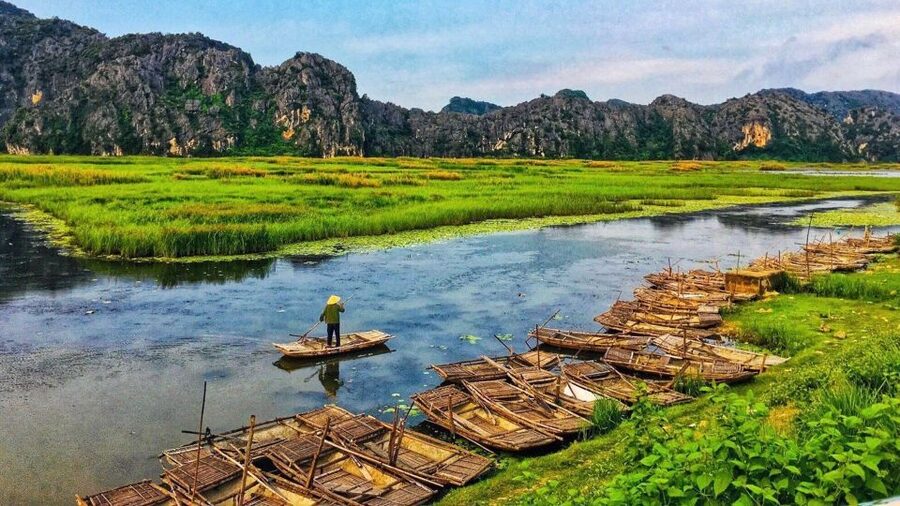 Private Car/Bus Renting Hanoi - Ninh Binh - Halong - Sapa... - Heat, clothing, and useful preparation