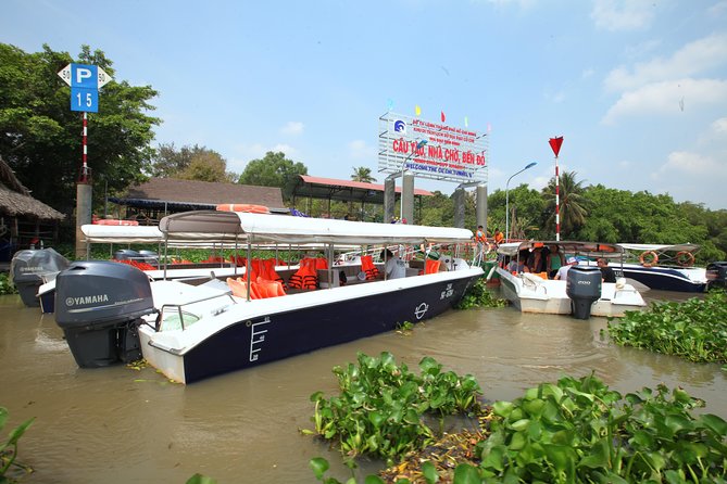 Private Cu Chi Tunnels tour by Luxury Speedboat - A Vietnamese set-menu lunch after the site visit