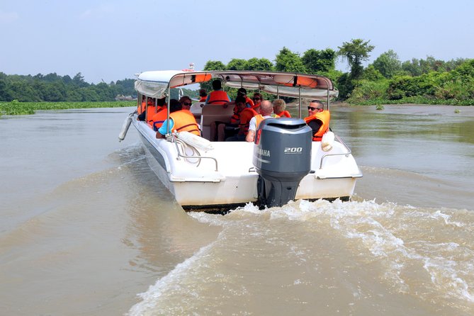 Private Cu Chi Tunnels tour by Luxury Speedboat - The guide makes the private format count