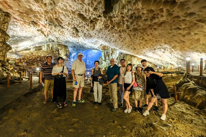 Private Ha Long bay day trip(From Hanoi city or Halong harbour) - Dau Go Cave and Its Wooden Stakes