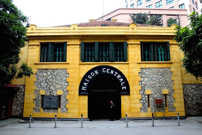 Private Hanoi City Half-Day Tour with Train Street Visiting - Ho Chi Minh Mausoleum: a formal start to Vietnam’s modern story