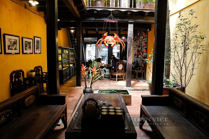 Private Hanoi City Half-Day Tour with Train Street Visiting - Tran Quoc Pagoda: a quieter look at Hanoi’s Buddhist life