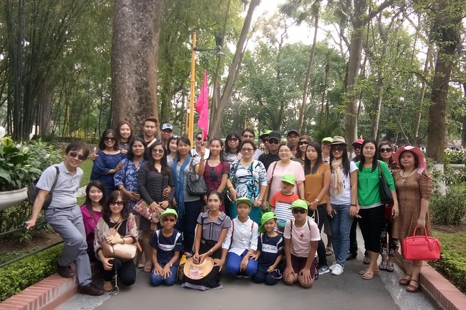 Private Hanoi city tour full day - Tran Quoc Pagoda and the lakes of northern Hanoi