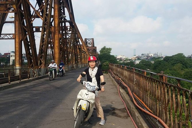 Private Hanoi Motorbike Sightseeing and Food Tour - Railway Street and Hanoi’s Flag Tower