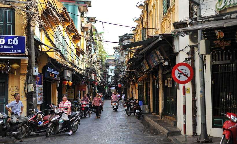 Private Hanoi Walking Tour with visit Train Street - Train Street, coffee, and the chance to see a train