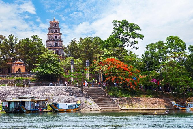 Private Hue Tombs & Pagoda Tour with Local Guide - The guide can make or break the morning
