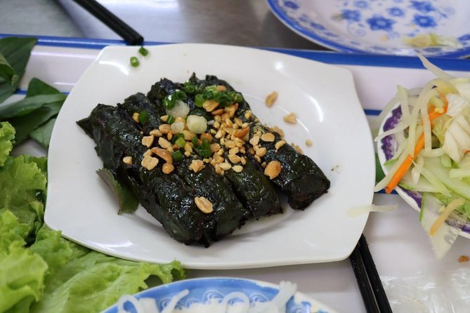 Private Saigon Ultimate Street Food & Motorbike Experience - Seafood and snails in District 4
