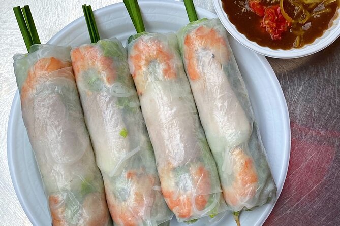Private Street Food Tour by Motorbike in Ho Chi Minh City - Ten dishes, with more variety than most food tours