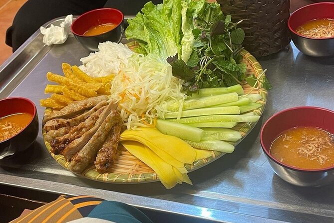 Private Street Food Tour with a Local Food Guide - Starting at 41 P. Luong Van Can