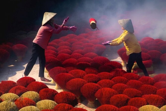 Private Tour Incense Village, Hat village & Train Street Coffee - A countryside craft trip from central Hanoi