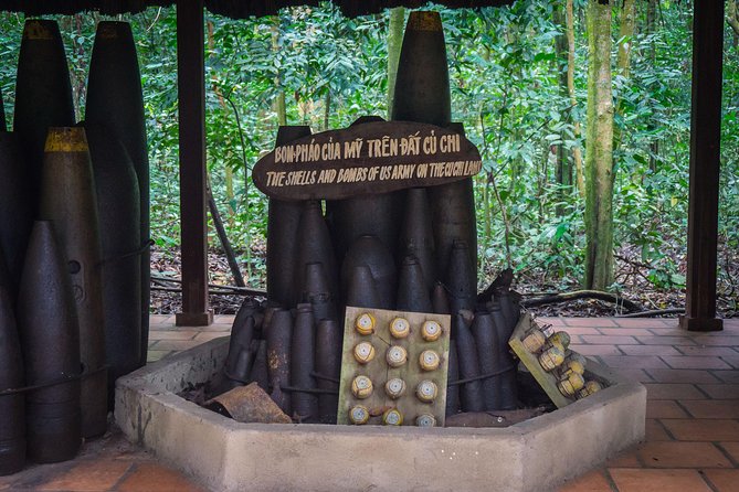 Private Tour to Explore Cu Chi Tunnels and Mekong Delta - Lunch and the move toward My Tho