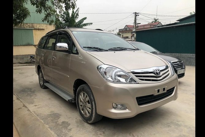 Private transfer between Hanoi Airport (HAN) and Hanoi Old Quarter - Communication, delays, and small complications