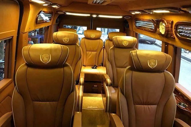 Private Transfers Hanoi <=> Halong One Way by Limousine Vehicles - Hotel pickup in Hanoi and airport arrivals