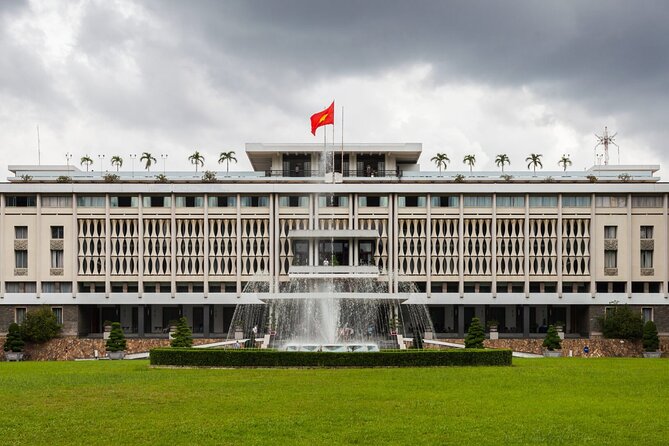 Private Walking Half Day Tour in Ho Chi Minh City - The People’s Committee Building and Saigon’s public face