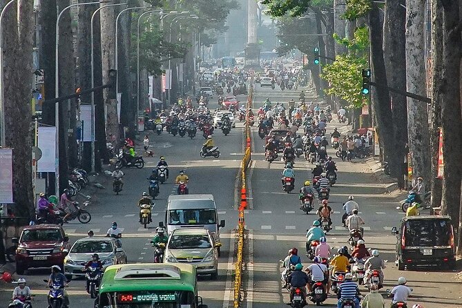 Private Walking Half Day Tour in Ho Chi Minh City - Nguyen Hue Avenue and the Opera House