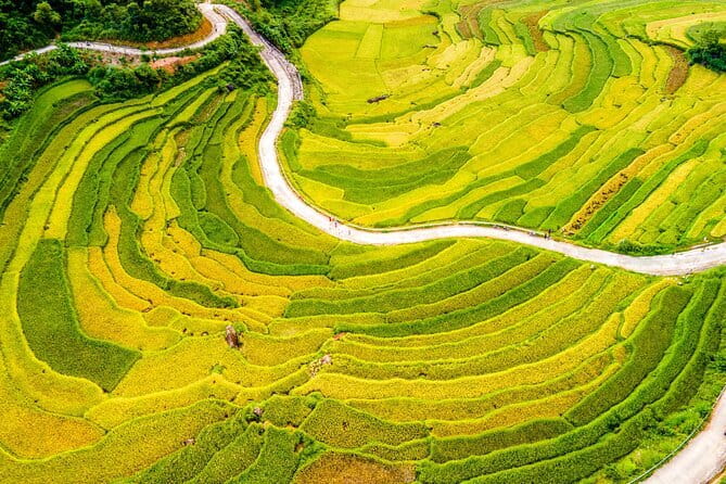 Pu Luong 2 Days Trekking & Village Experience with local Family - The long road from Hanoi or Ninh Binh