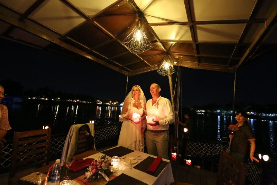 Romantic Sunset Dinner Cruise in Hoi An - Who should book the sunset dinner cruise?