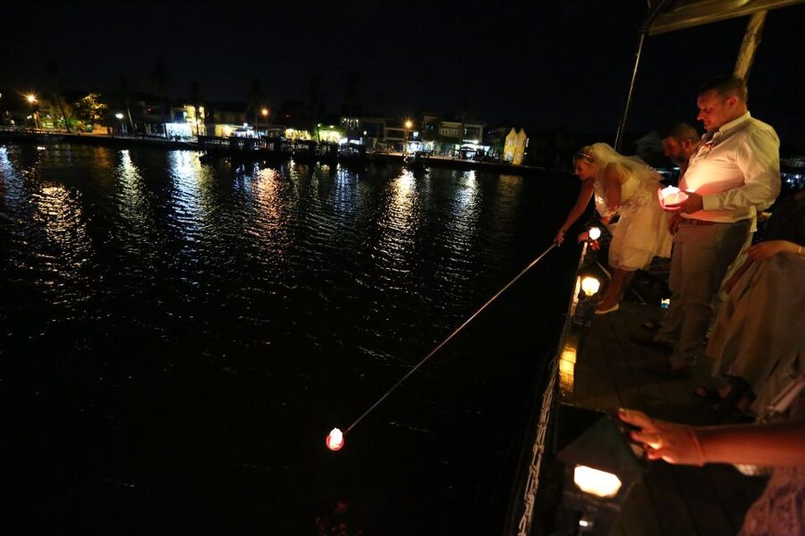 Romantic Sunset Dinner Cruise in Hoi An - Cruising the Thu Bon and Hoai rivers
