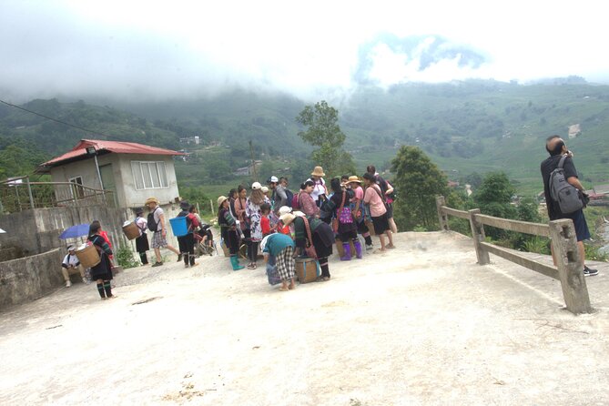 Sa Pa Full Day Trekking Tour - The trail between Lao Chai and Ta Van