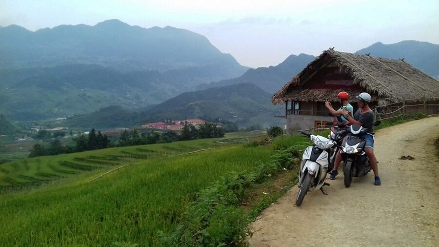 Sa Pa: Private Guided Tour on a Motorbike with Lunch - The Hmong village and its traditional homes