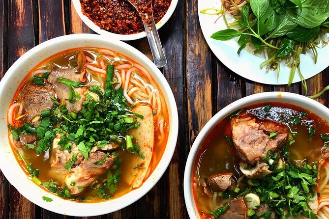 Saigon After Dark With Seafood, Beer & Live Music Bar - Rooftop views and the evening pace