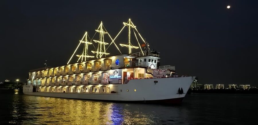 Saigon Dinner On Cruise Tour With Private Table - Practical planning for a smoother evening