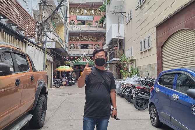 Saigon Private/Small Group Walking Food Tour with 13 Tastings - Ho Thi Ky Flower Market and six lively tastings