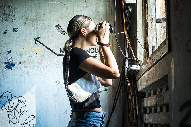 Saigon Street Photography Experience - The hardware market and the value of ordinary places