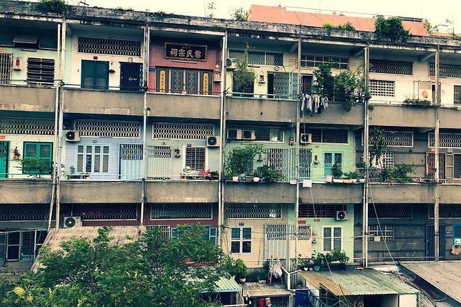 Saigon Vegetarian Tour by Motorbike and Scooter - Nguyen Thien Thuat and the city’s street-food life