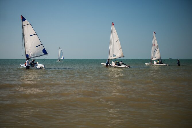 Sailing lessons - The best time is 9:30 to 11:30 in the morning