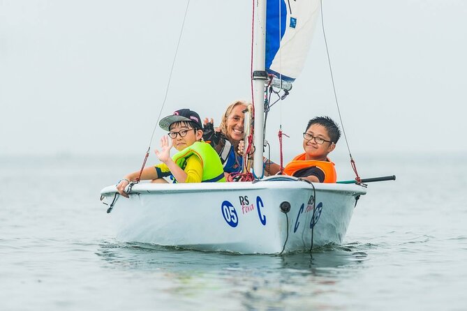 Sailing lessons - A local setting, not just a tourist activity